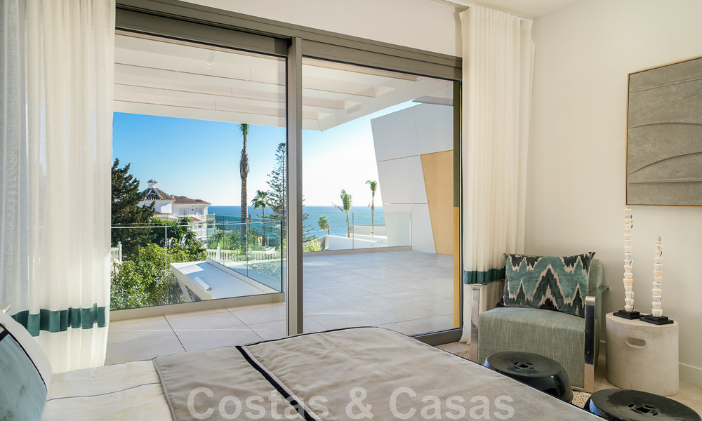 Maison moderne à vendre, dans une urbanisation prestigieuse de Mijas Costa, Costa del Sol 48589