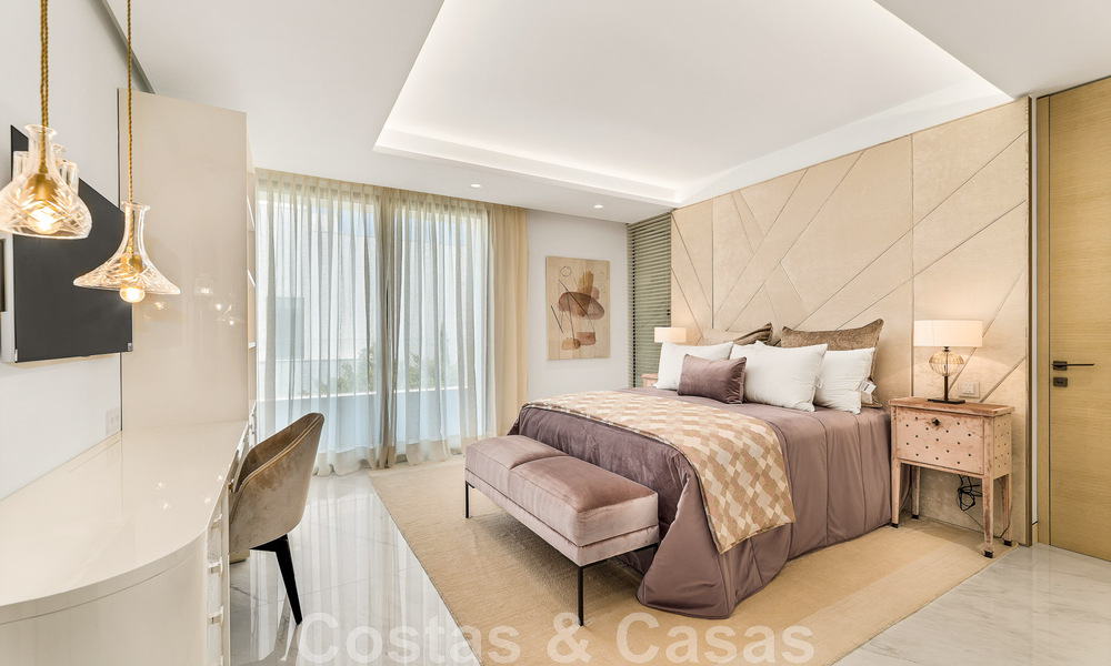 Penthouse moderne et ultra-luxueux à vendre, prêt à emménager, en première ligne de plage, avec vue sur la mer, entre Marbella et Estepona 48284