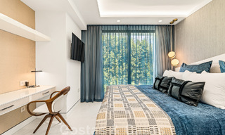 Penthouse moderne et ultra-luxueux à vendre, prêt à emménager, en première ligne de plage, avec vue sur la mer, entre Marbella et Estepona 48305 