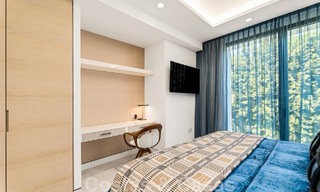 Penthouse moderne et ultra-luxueux à vendre, prêt à emménager, en première ligne de plage, avec vue sur la mer, entre Marbella et Estepona 48306 