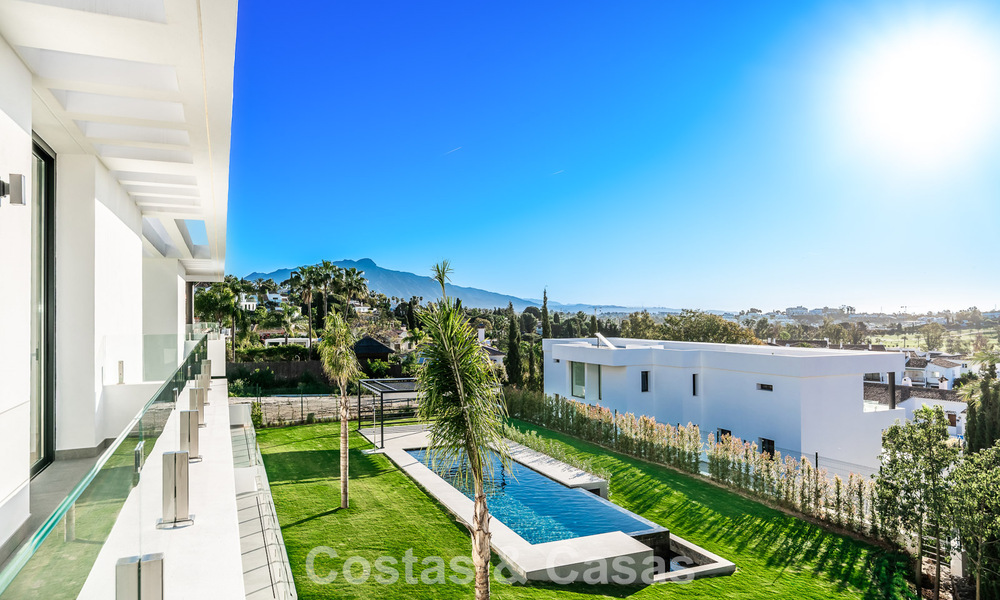 Villa design écoénergétique à vendre, à proximité des terrains de golf, à Benahavis - Marbella 783135