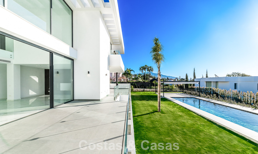 Villa design écoénergétique à vendre, à proximité des terrains de golf, à Benahavis - Marbella 783139