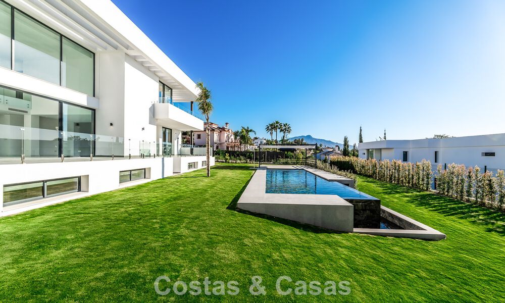 Villa design écoénergétique à vendre, à proximité des terrains de golf, à Benahavis - Marbella 783142