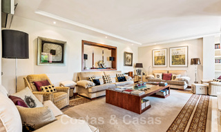 Vente d'une maison traditionnelle et luxueuse de style andalou avec vue sur la mer au cœur de la vallée du golf de Nueva Andalucia, Marbella 49211 