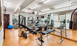 Vente d'une maison traditionnelle et luxueuse de style andalou avec vue sur la mer au cœur de la vallée du golf de Nueva Andalucia, Marbella 49222 