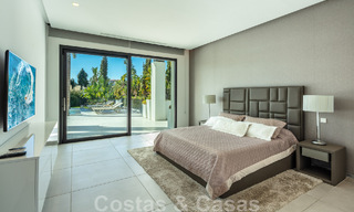 Villa de style moderne rénovée à vendre au cœur de la vallée du golf de Nueva Andalucia, Marbella 49083 