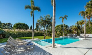 Villa de style moderne rénovée à vendre au cœur de la vallée du golf de Nueva Andalucia, Marbella 49094 