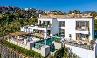 Spacieuse villa de luxe à vendre avec vue imprenable sur la mer dans une communauté fermée de premier plan à La Quinta à Benahavis - Marbella 63875 