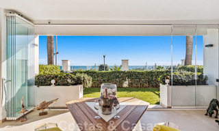 Appartement prêt à emménager à vendre dans un complexe de plage exclusif avec vue sur la mer, à quelques pas du centre d'Estepona 49307 