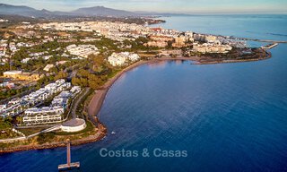 Appartement prêt à emménager à vendre dans un complexe de plage exclusif avec vue sur la mer, à quelques pas du centre d'Estepona 49308 