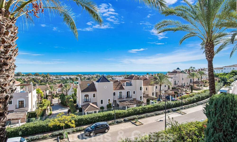 Appartement moderne rénové à vendre, avec vue sur la mer, dans un complexe fermé situé sur le nouveau Golden Mile, entre Marbella et Estepona 49523