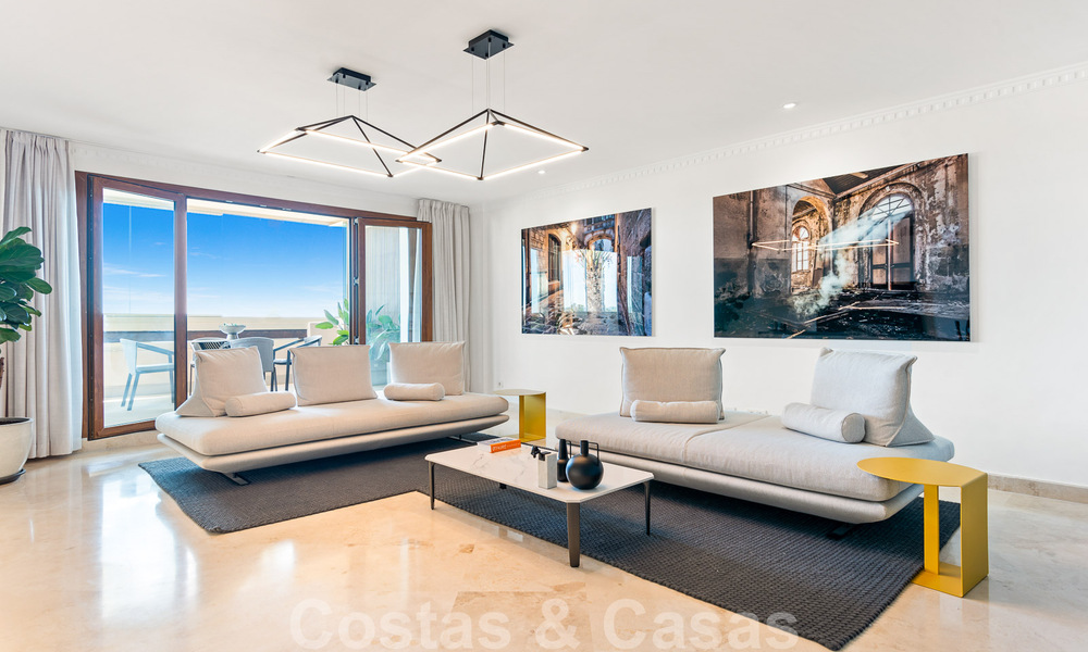 Appartement moderne rénové à vendre, avec vue sur la mer, dans un complexe fermé situé sur le nouveau Golden Mile, entre Marbella et Estepona 49527