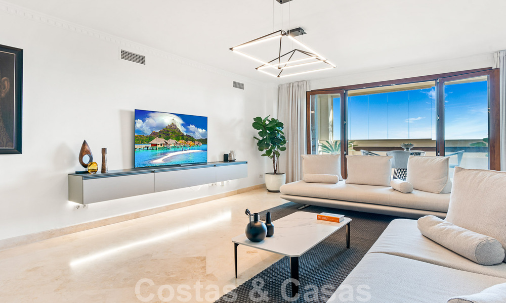 Appartement moderne rénové à vendre, avec vue sur la mer, dans un complexe fermé situé sur le nouveau Golden Mile, entre Marbella et Estepona 49528