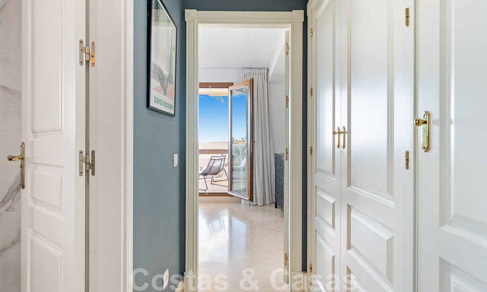 Appartement moderne rénové à vendre, avec vue sur la mer, dans un complexe fermé situé sur le nouveau Golden Mile, entre Marbella et Estepona 49539