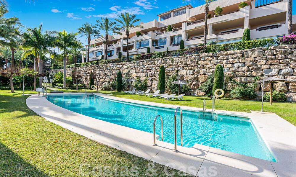 Appartement moderne rénové à vendre, avec vue sur la mer, dans un complexe fermé situé sur le nouveau Golden Mile, entre Marbella et Estepona 49552