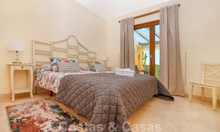 Spacieux duplex penthouse à vendre avec vue sur la mer, à proximité de toutes les commodités sur le Golden Mile de Marbella 49630 