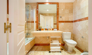 Spacieux duplex penthouse à vendre avec vue sur la mer, à proximité de toutes les commodités sur le Golden Mile de Marbella 49631 