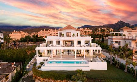 Villa design exclusive avec vue panoramique sur la mer à vendre dans un resort de golf cinq étoiles à Marbella - Benahavis 48821