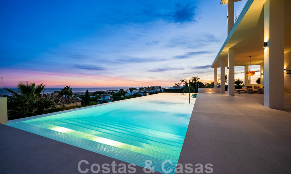Villa design exclusive avec vue panoramique sur la mer à vendre dans un resort de golf cinq étoiles à Marbella - Benahavis 48824
