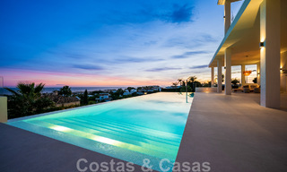 Villa design exclusive avec vue panoramique sur la mer à vendre dans un resort de golf cinq étoiles à Marbella - Benahavis 48824 