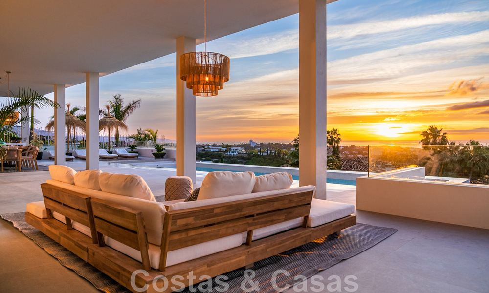 Villa design exclusive avec vue panoramique sur la mer à vendre dans un resort de golf cinq étoiles à Marbella - Benahavis 48831