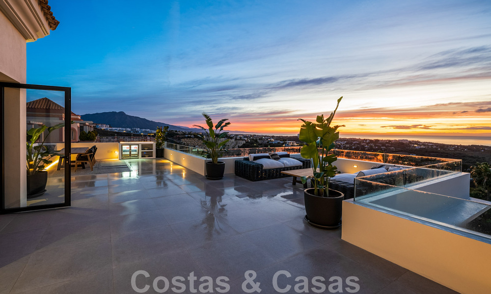 Villa design exclusive avec vue panoramique sur la mer à vendre dans un resort de golf cinq étoiles à Marbella - Benahavis 48839