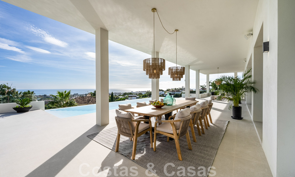 Villa design exclusive avec vue panoramique sur la mer à vendre dans un resort de golf cinq étoiles à Marbella - Benahavis 48851