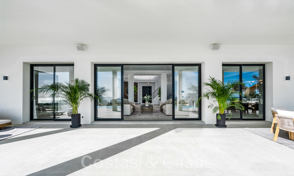 Villa design exclusive avec vue panoramique sur la mer à vendre dans un resort de golf cinq étoiles à Marbella - Benahavis 48855