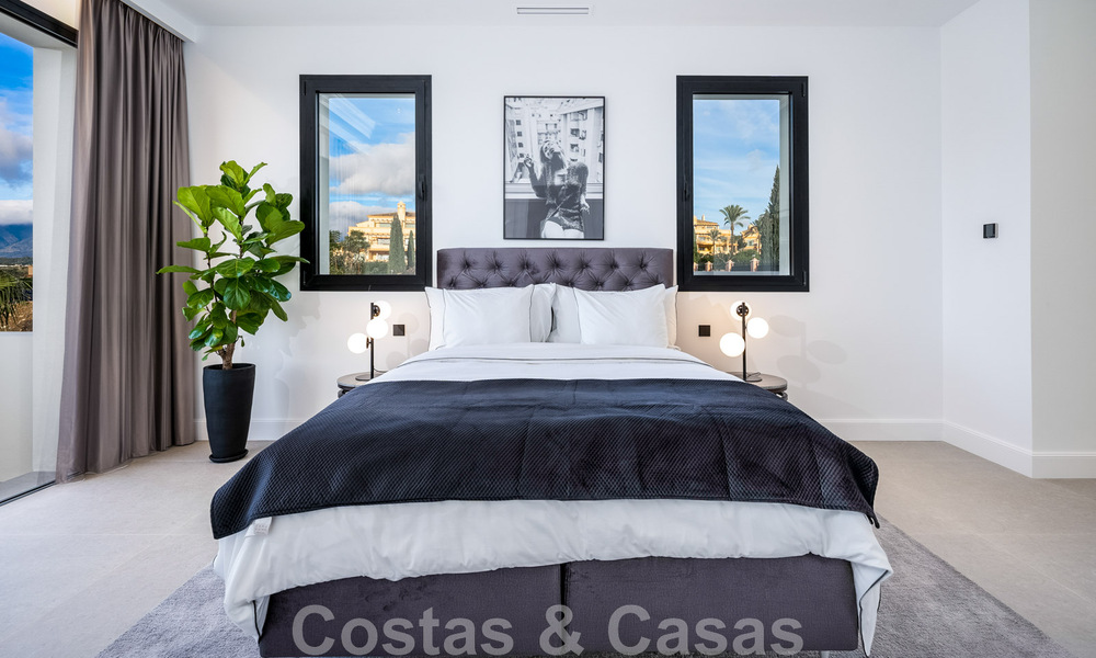 Villa design exclusive avec vue panoramique sur la mer à vendre dans un resort de golf cinq étoiles à Marbella - Benahavis 48860