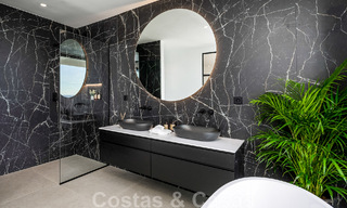 Villa design exclusive avec vue panoramique sur la mer à vendre dans un resort de golf cinq étoiles à Marbella - Benahavis 48896 
