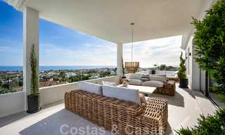 Villa design exclusive avec vue panoramique sur la mer à vendre dans un resort de golf cinq étoiles à Marbella - Benahavis 48899 