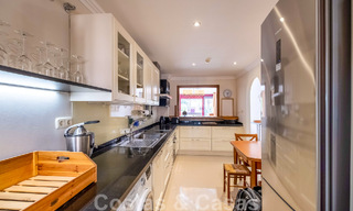 Appartement de 3 chambres à vendre dans une urbanisation exclusive et fermée sur le front de mer à San Pedro, Marbella 49644 