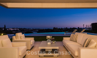 Villa de luxe en première ligne de golf, de style moderne et élégant, avec vue imprenable sur le golf et la mer, à vendre à Los Flamingos Golf resort à Marbella - Benahavis 48961 