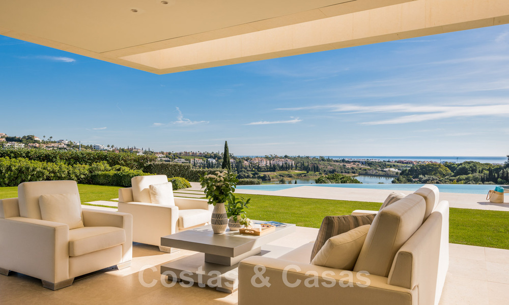 Villa de luxe en première ligne de golf, de style moderne et élégant, avec vue imprenable sur le golf et la mer, à vendre à Los Flamingos Golf resort à Marbella - Benahavis 48971
