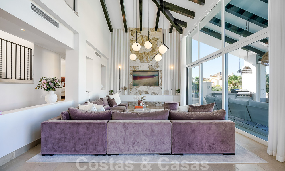 Élégante villa espagnole de luxe à vendre dans un quartier résidentiel protégé de La Quinta, Benahavis - Marbella 50390