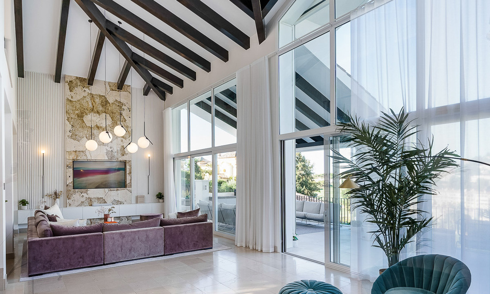 Élégante villa espagnole de luxe à vendre dans un quartier résidentiel protégé de La Quinta, Benahavis - Marbella 50393
