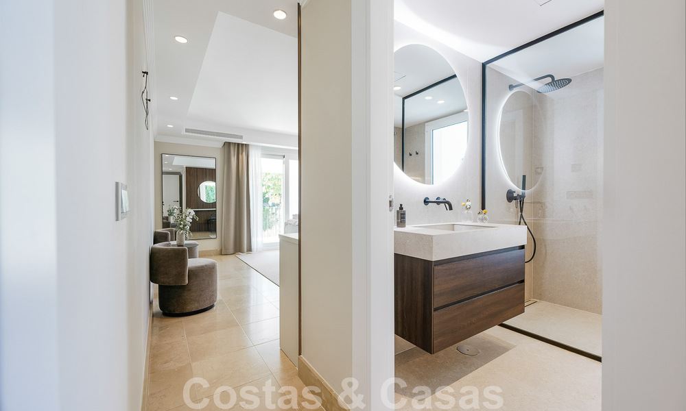 Élégante villa espagnole de luxe à vendre dans un quartier résidentiel protégé de La Quinta, Benahavis - Marbella 50406