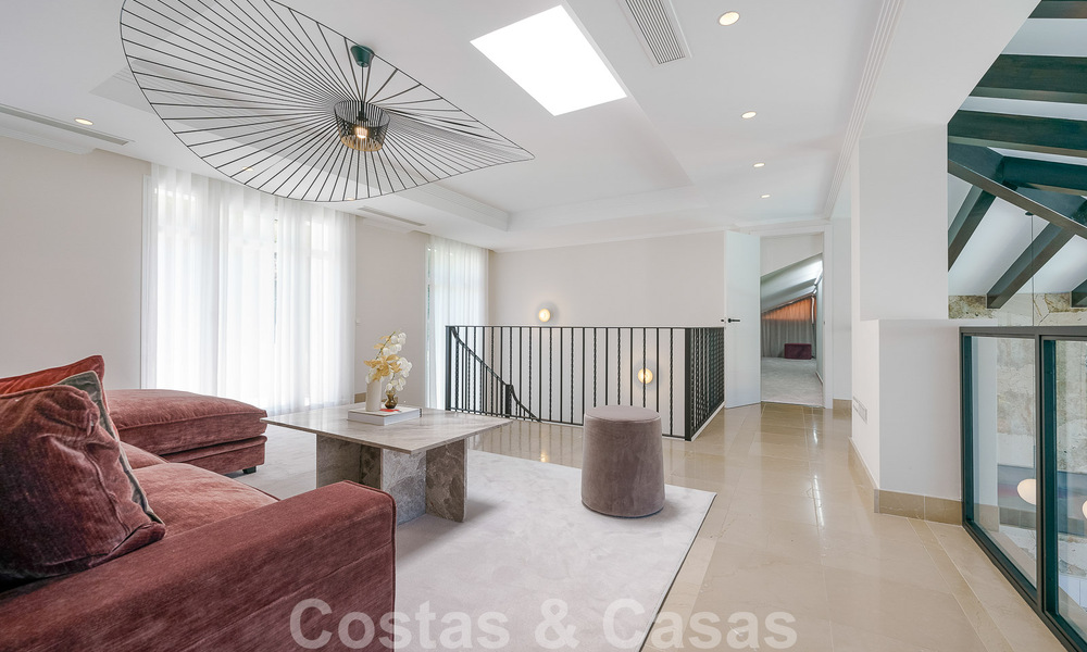 Élégante villa espagnole de luxe à vendre dans un quartier résidentiel protégé de La Quinta, Benahavis - Marbella 50418