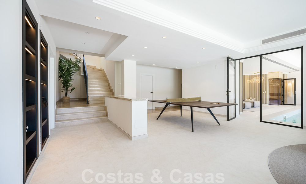 Élégante villa espagnole de luxe à vendre dans un quartier résidentiel protégé de La Quinta, Benahavis - Marbella 50448