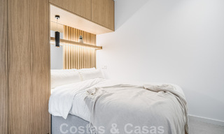 2 appartements exclusifs à vendre avec terrasse spacieuse, piscine privée et vue sur la montagne de La Concha à Nueva Andalucia, Marbella 50108 