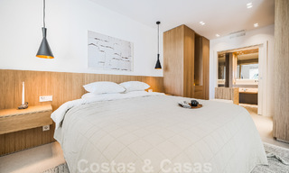 2 appartements exclusifs à vendre avec terrasse spacieuse, piscine privée et vue sur la montagne de La Concha à Nueva Andalucia, Marbella 50113 