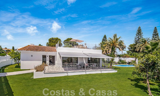 Prête à emménager! Villa de plain-pied à vendre avec 4 chambres, à 400m de la plage, New Golden Mile, Marbella - Estepona 50000 