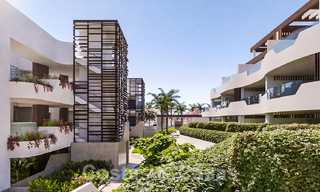 Appartements neufs et luxueux de style contemporain à vendre avec une grande terrasse et des vues panoramiques sur le nouveau Golden Mile entre Marbella et Estepona 50054 