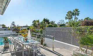 Vente d'une villa de luxe au style architectural contemporain avec vue sur la mer, située dans un quartier résidentiel recherché du Golden Mile de Marbella 50164 