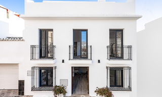 Superbe maison de ville à vendre à distance de marche de toutes les commodités dans la ville pittoresque d'Estepona 49854 