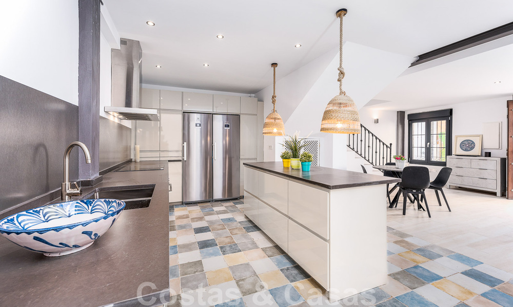 Superbe maison de ville à vendre à distance de marche de toutes les commodités dans la ville pittoresque d'Estepona 49859