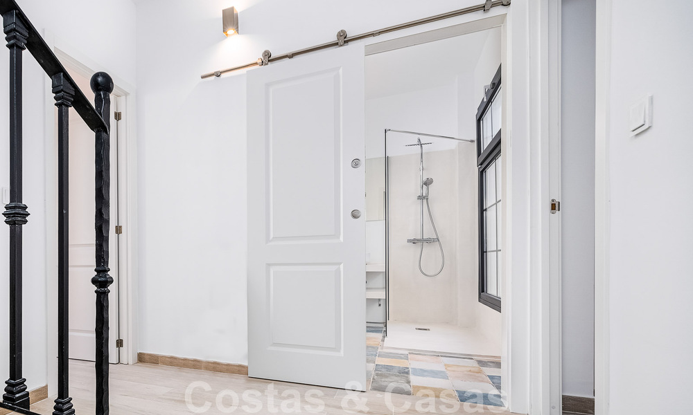 Superbe maison de ville à vendre à distance de marche de toutes les commodités dans la ville pittoresque d'Estepona 49864