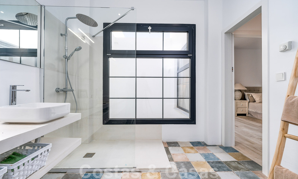 Superbe maison de ville à vendre à distance de marche de toutes les commodités dans la ville pittoresque d'Estepona 49865