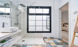 Superbe maison de ville à vendre à distance de marche de toutes les commodités dans la ville pittoresque d'Estepona 49865 