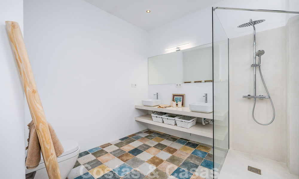 Superbe maison de ville à vendre à distance de marche de toutes les commodités dans la ville pittoresque d'Estepona 49866